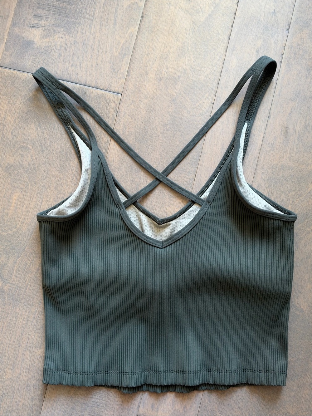 Vuori Rib Crop Tank - Picture 11 of 15